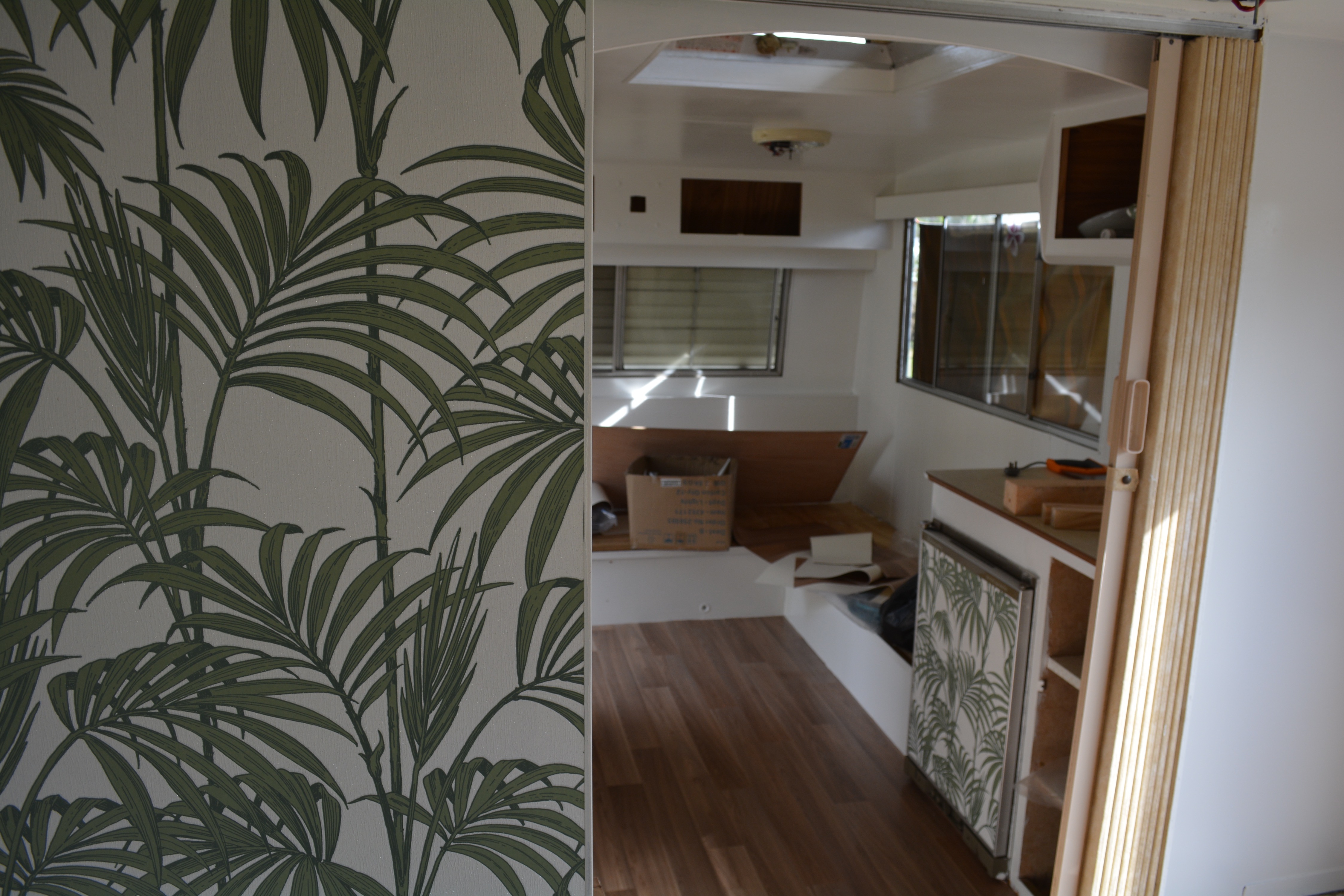 DIY Caravan Renovation Wallpaper Woody World Packer